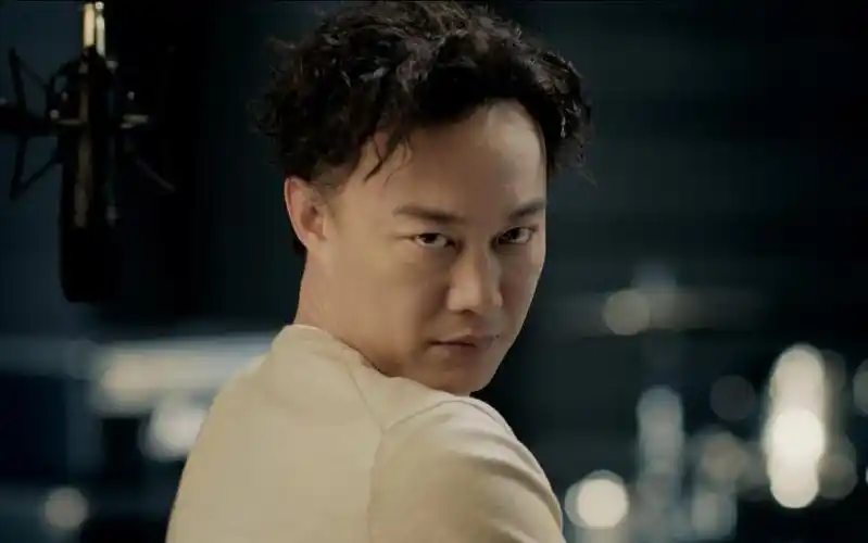 陈奕迅广告脊椎人抗议陈奕迅这是什么鬼