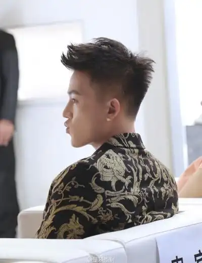 欧豪 侧颜 可爱