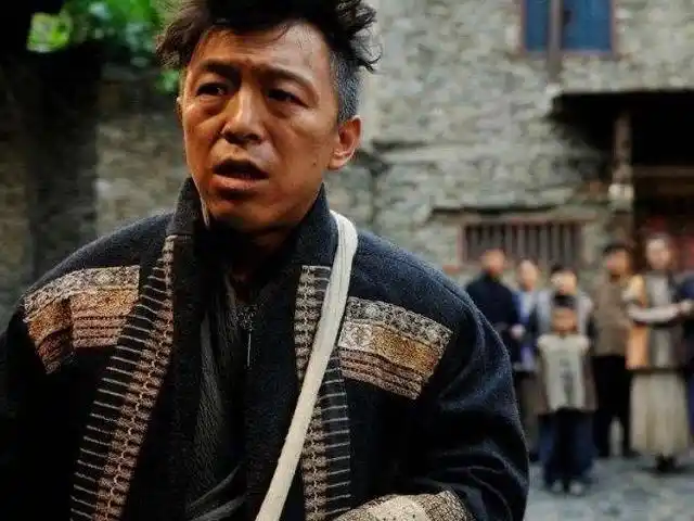 最经典的作品莫过于《疯狂的石头》,此外还有《泰囧》,《西游降魔篇》