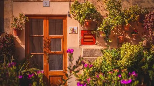 壁纸 房子,门,花 3840x2160 uhd 4k 高清壁纸, 图片, 照片