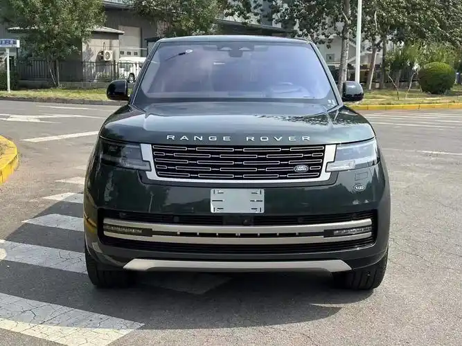 20232款美规路虎揽胜行政加长版性能介绍