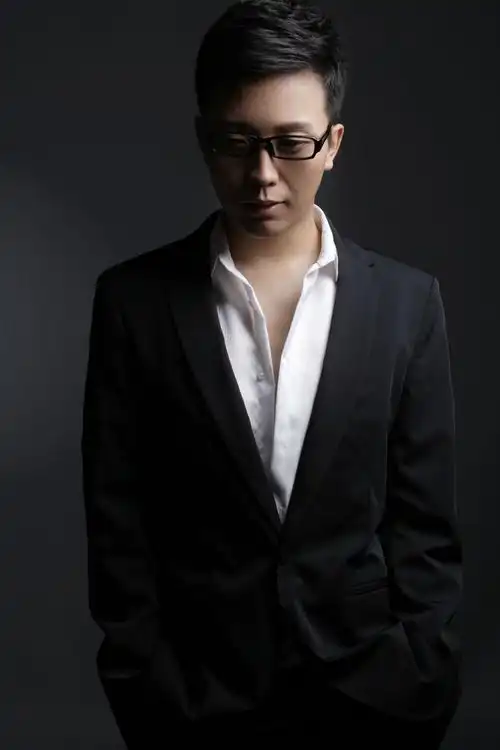 音乐人李玉刚出道时若像霍尊一样遇到刘欢会怎样