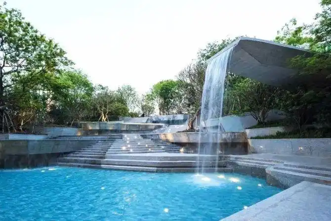 让人惊艳的水景设计景观中的跌水叠水