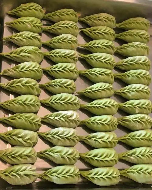 monica_lg2z做的彩色柳叶饺子!