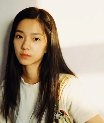 关于庄达菲素颜的配图及描述