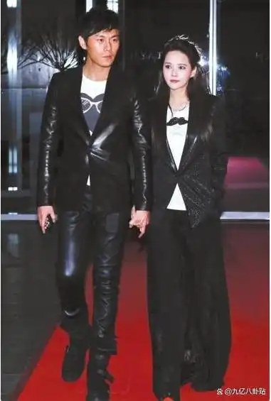 不被看好的几对姐弟恋婚姻至今恩爱如初甩闪婚闪离几条街