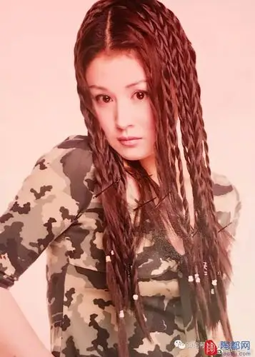 赵本山小姨子旧照曝光 "谢大脚"年轻时候竟这么美.