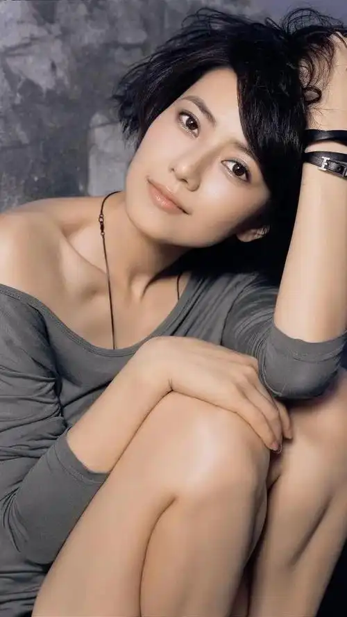 高清壁纸!美女明星系列之高圆圆_网易订阅