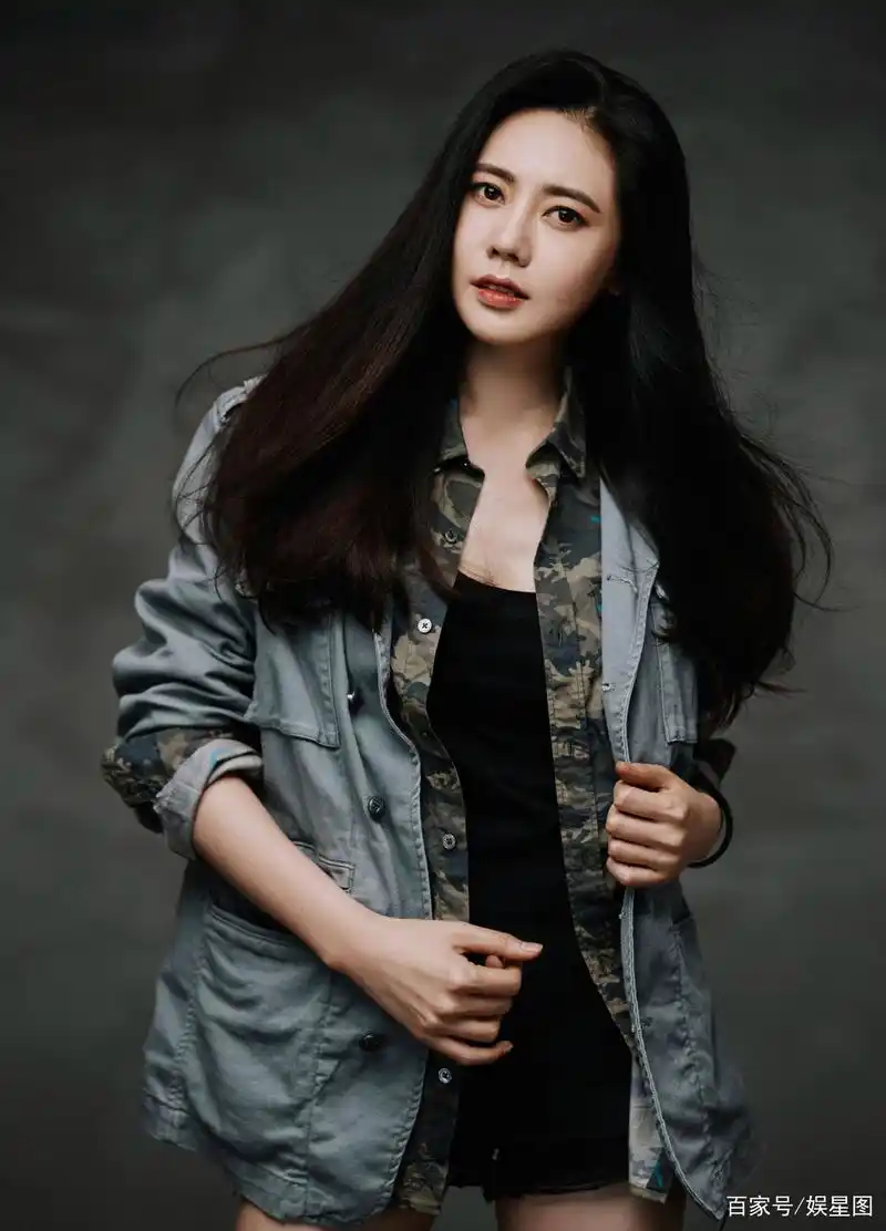 明星写真:秋瓷炫