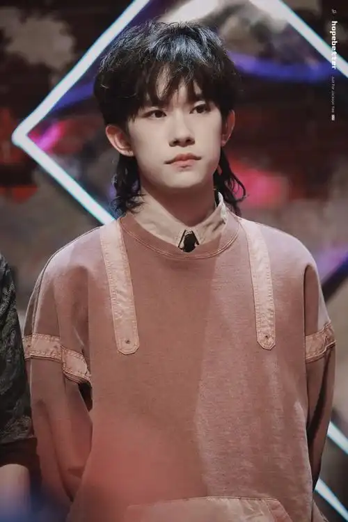 易烊千玺 #tfboys 优酷综艺这就是街舞第二季开播发布会 高清