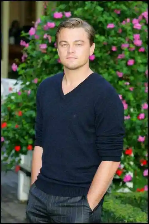 小李子终于瘦了,ins近照颜值重回巅峰,网友:"杰克"又回来了_网易订阅