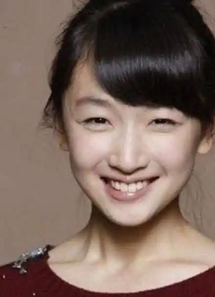 周冬雨素颜生活照-清纯无比