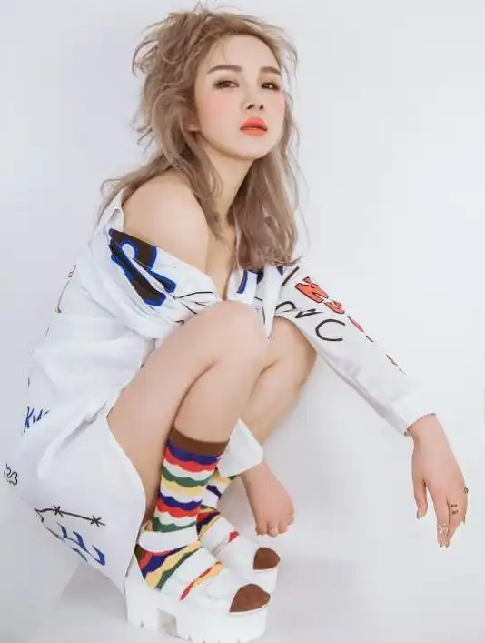 "魅惑小天后"许佳慧演唱会助阵云梦芝华仕9.19"周年钜慧"_手机搜狐网