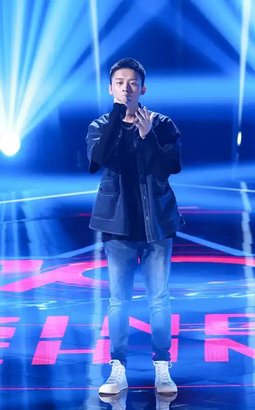 2021中国好声音抢人大战再度升级李荣浩现场分享凡尔赛省钱绝招