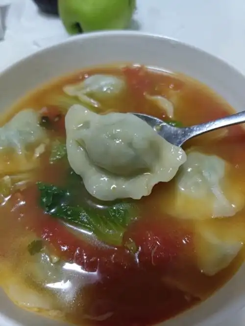 番茄鸡蛋饺子汤78完美