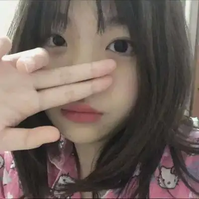 只露半边脸女生头像只露眼睛半脸女生图集