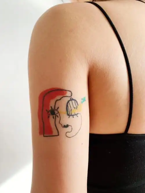 纹身恢复前后对比