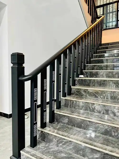 听说你们喜欢我家的楼梯扶手