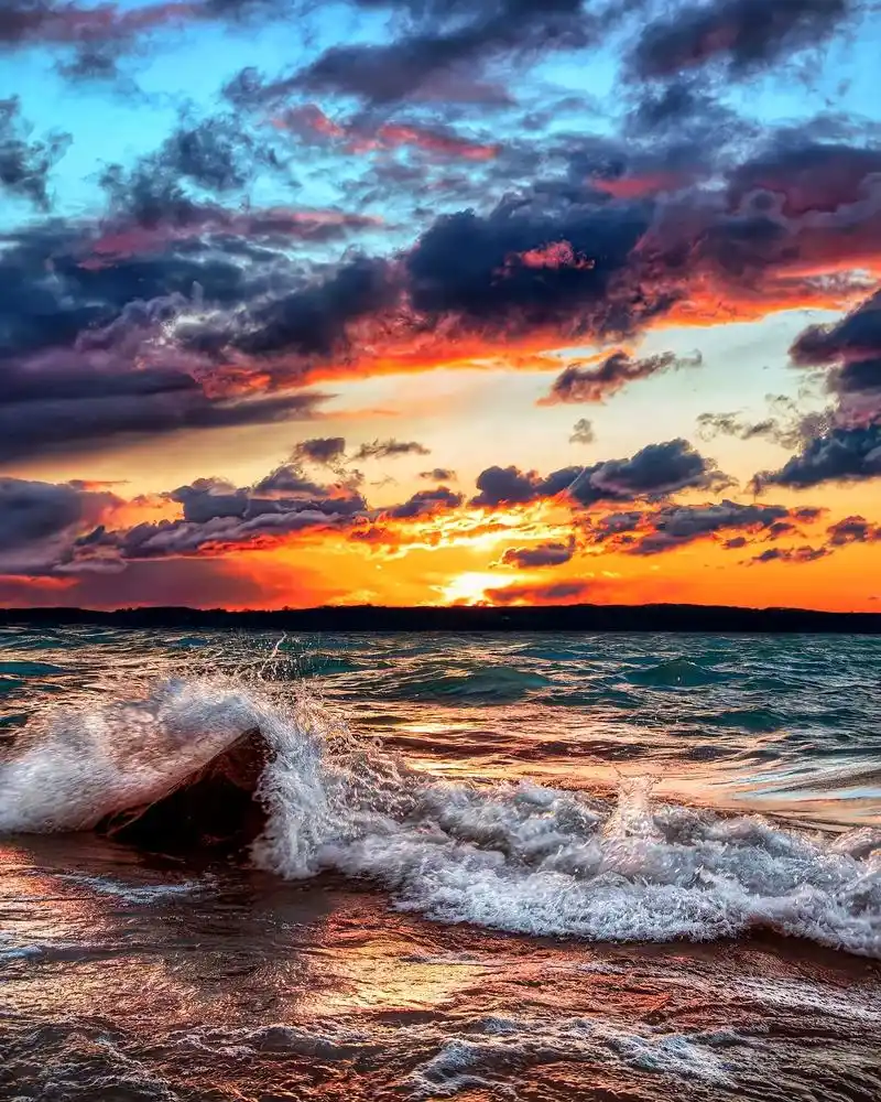 说好了,我@你看落日沙滩,你请我吃小熊饼干06#最美晚霞风景 - 抖音