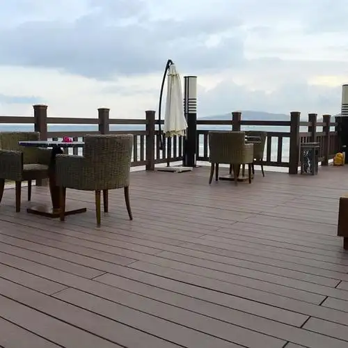 塑木木地板户外木塑庭院露台长条防腐木工工程原木板