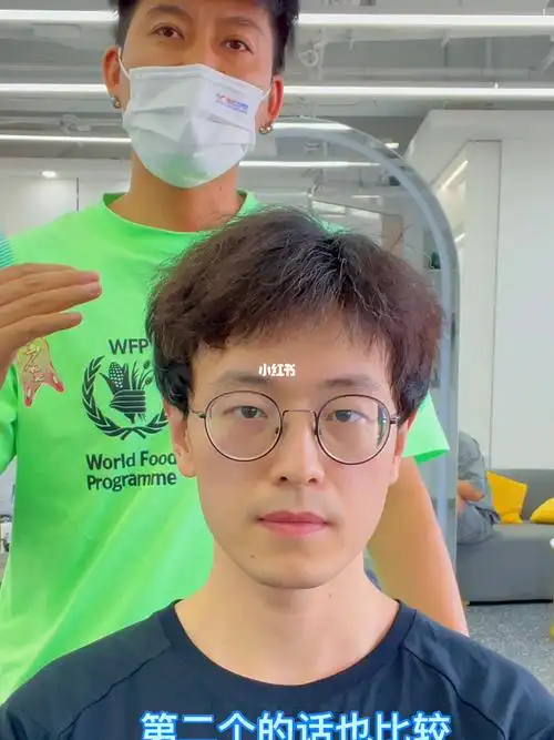 沙发自然发质毛躁适当什么发型青岛男士