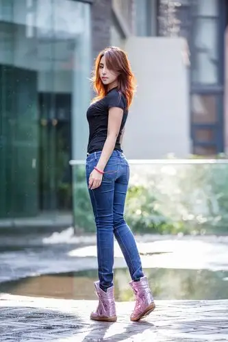 极品美女完美身材性感诱惑写真照图片