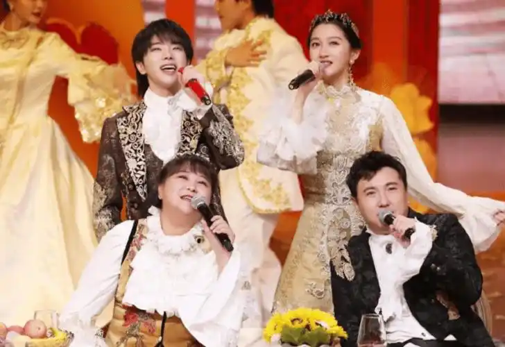 关晓彤宋亚轩回归,贾玲沈腾由他们代替_华晨宇_节目组_韩雪