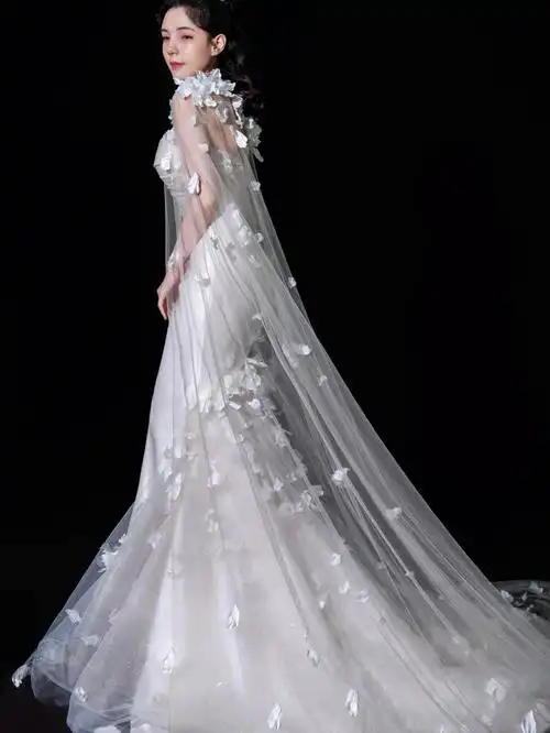 jimmychoo甜蜜暴击为仙女打造的鱼尾婚纱