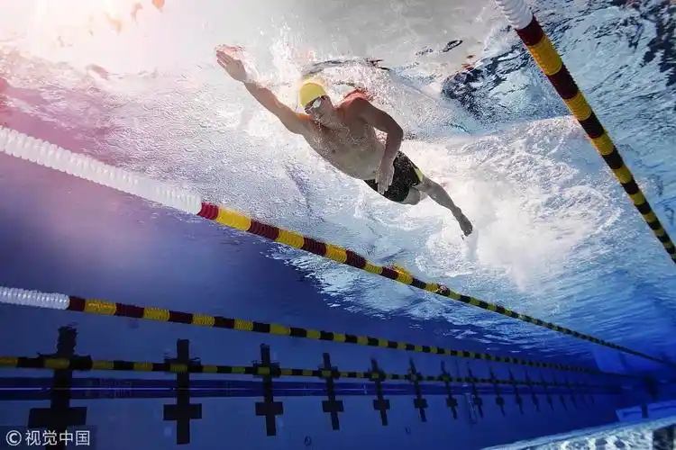 技巧自由泳专项练习起伏训练