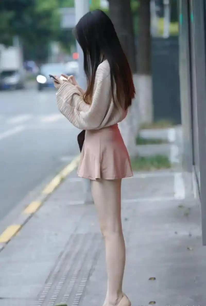 小姐姐的腿真好看!