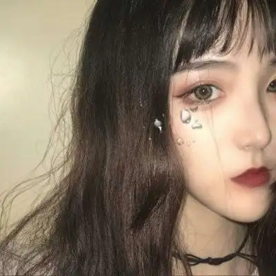 网红伤感女生头像