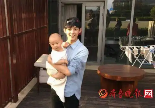 《七十二层奇楼》未播花絮曝光 吴磊抱娃手法不仅娴熟也很细心