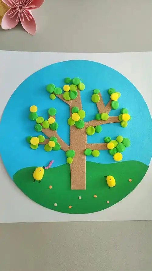植树节快到了用黏土做一副漂亮的小树剪贴画-度小视