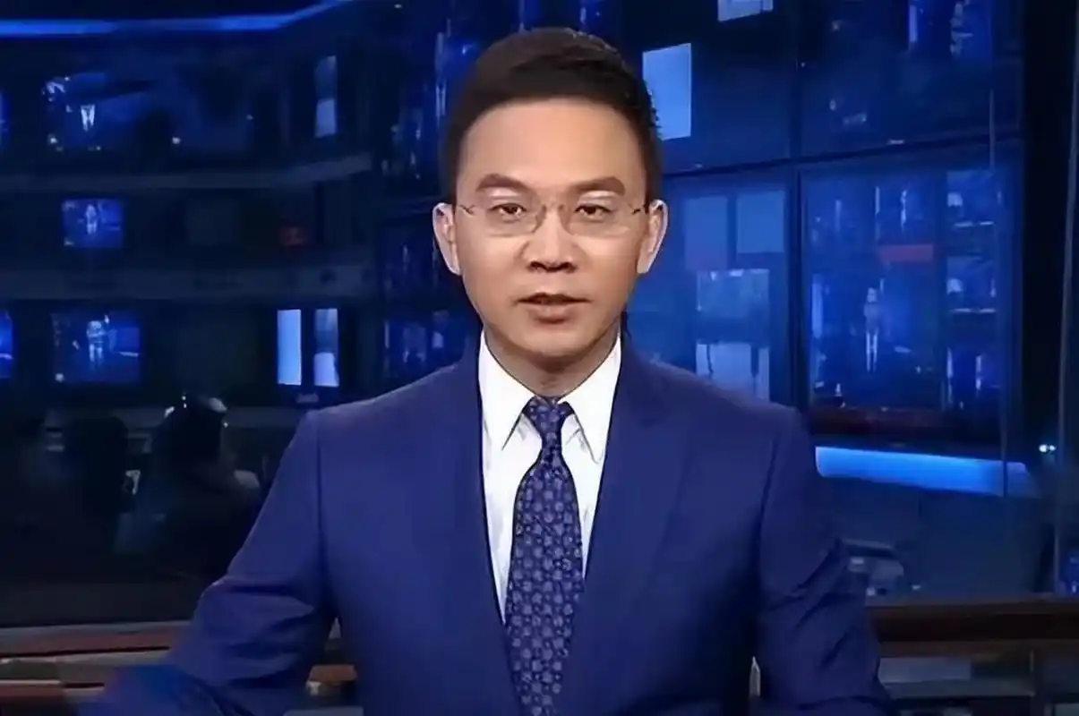 2015 年,新闻联播主持人郎永淳对领导说:"我需要很多钱,现在我要辞职