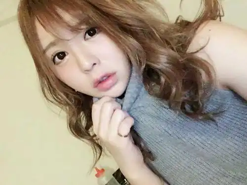 有没有好看的女装大佬图片(最好没办法一下子就看出来是男的)?