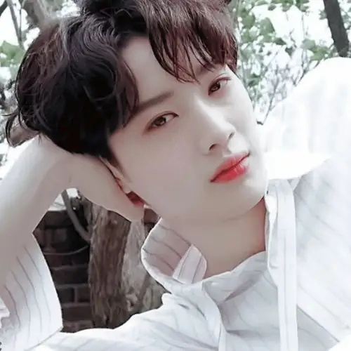 男爱豆头像,爱豆头像,赖冠霖爱豆头像,wannaone,赖冠霖赖冠霖 by沈仙