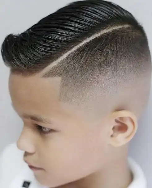 小男生发型小男孩发型大全短发型_6岁男孩发型图片_儿童发型男孩_三岁