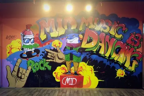 mid街舞工作室原创涂鸦墙