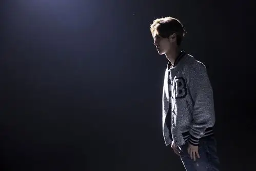 全能偶像鹿晗酷帅有型的高清壁纸图片大全