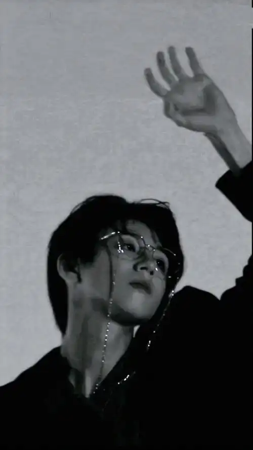 重庆七中的校草朱志鑫长得多好看