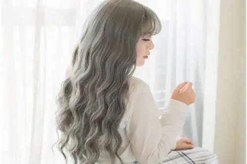 小波浪长卷发小卷长发发型图片