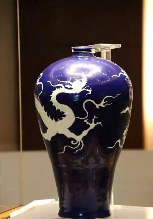 老乡18块白菜价卖稀世瓷器,如今价值起码40亿,全世界仅存3只