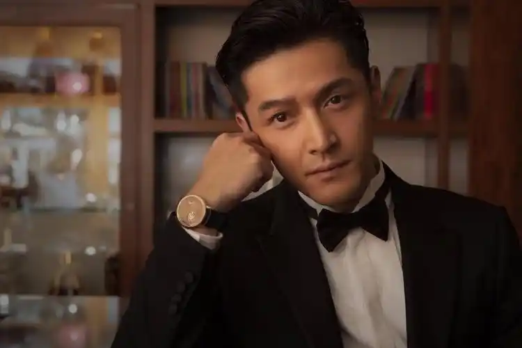 贵圈姨太 的想法: 胡歌的《繁花》大概率要接档《画眉》播出,这部剧