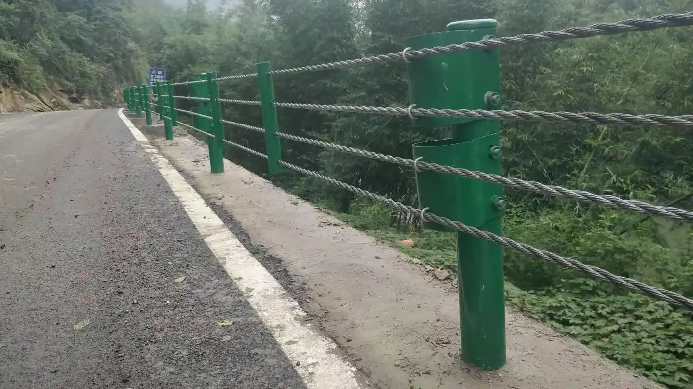 钢丝绳缆索护栏配件,托架是由3.