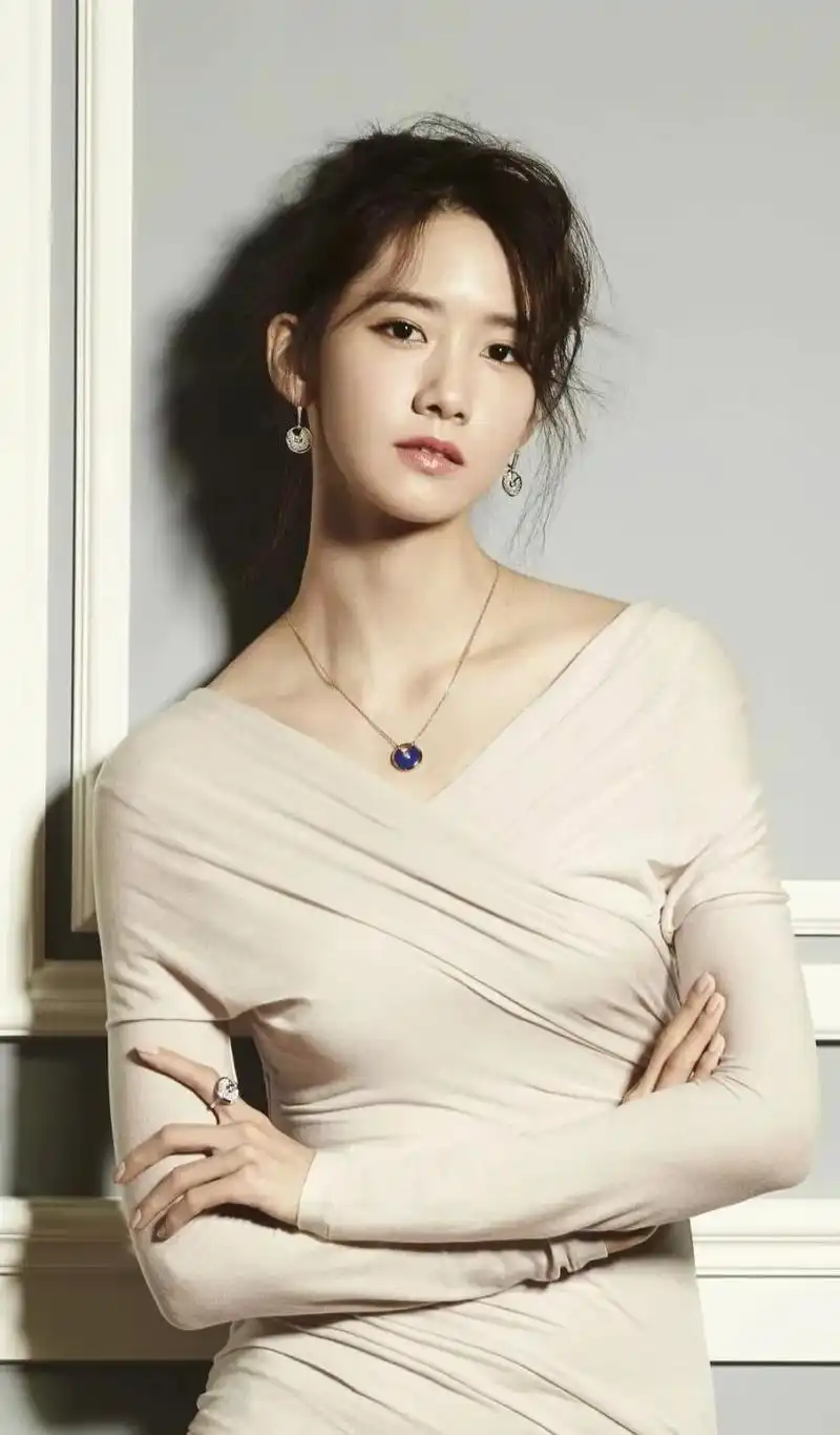 林允儿高清写真美图,天生丽质,韵味十足