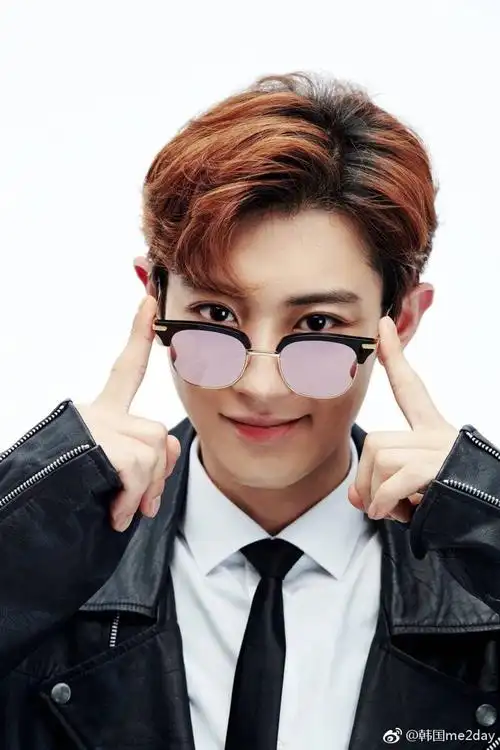 exo 朴灿烈 chanyeol