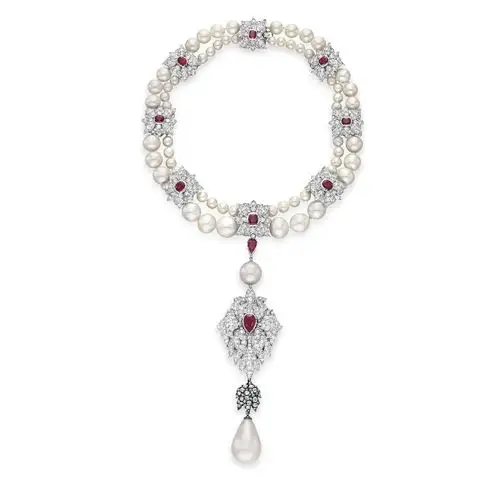 成为拍卖中最为昂贵的天然珍珠首饰.