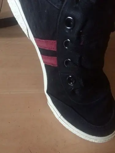 布鞋这个位置很容易坏 有什么办法吗