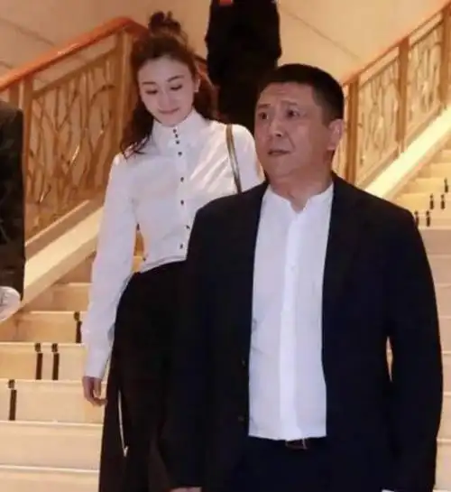 前2段感情像渡劫39岁嫁给男闺蜜被浪漫表白给你5个亿你随便作