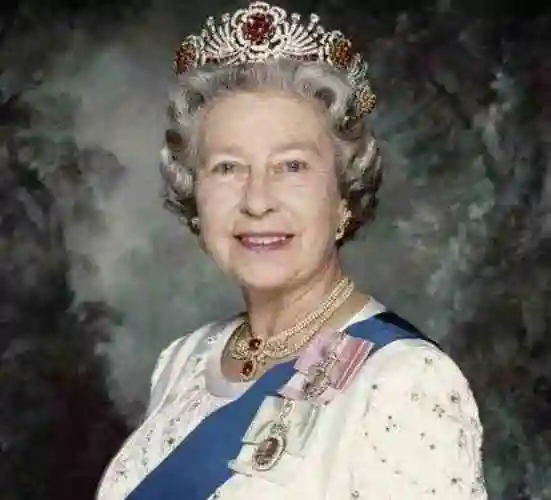 伊丽莎白女王年轻的时候有多美